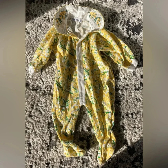 Baby Girl CHRISTIAN BABY DIOR yellow White Floral One Piece Outfit Sz 6m Euc